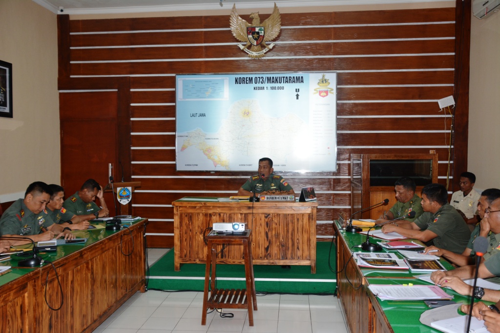 Danrem Terima Paparan Dari Para Dandim Jajaran